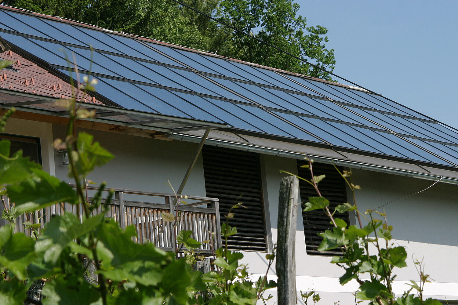 Foto Solarzellen auf einem Dach